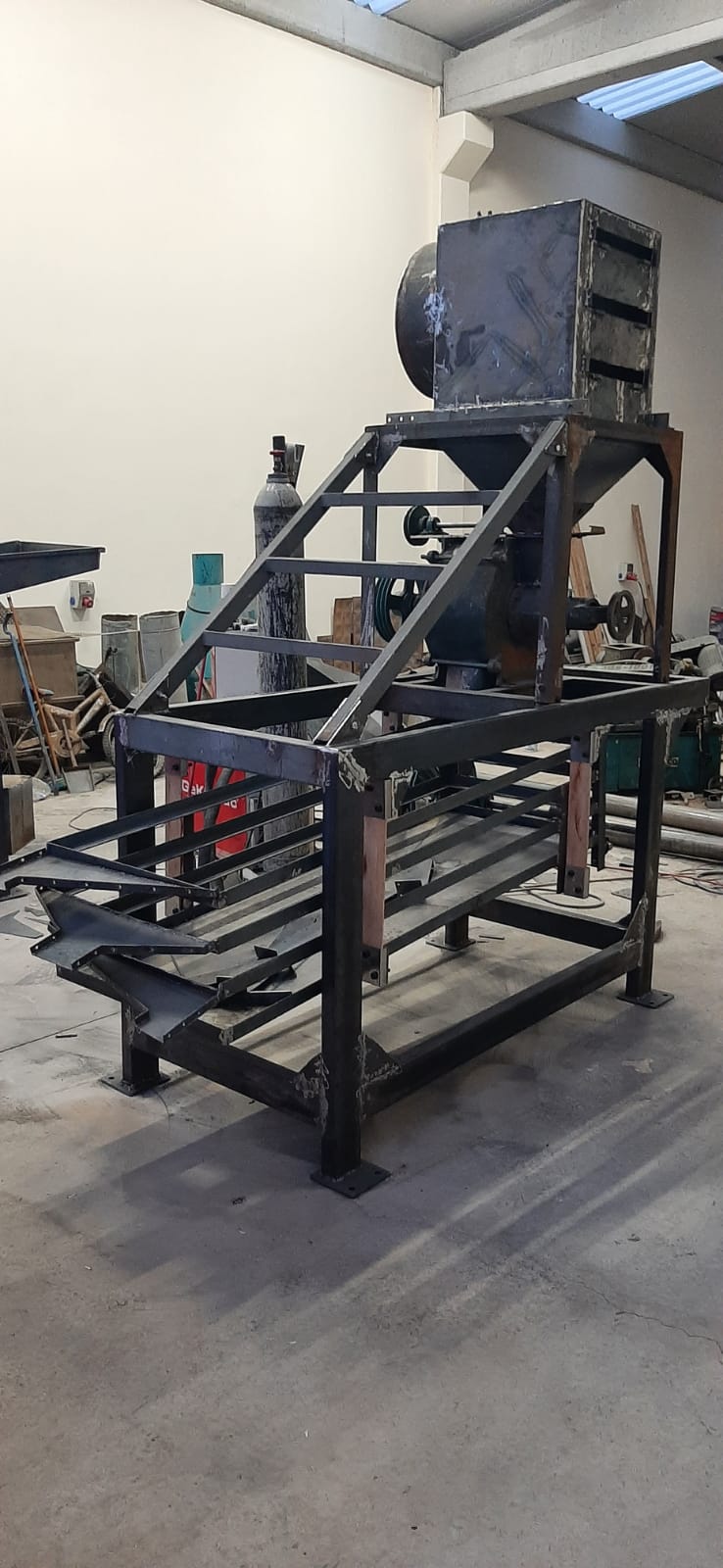 Atölye ve Teslime Hazırladığımız Makinelerimiz